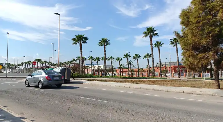 Bungalow in der Nähe des Strandes in Torrevieja, Aguas