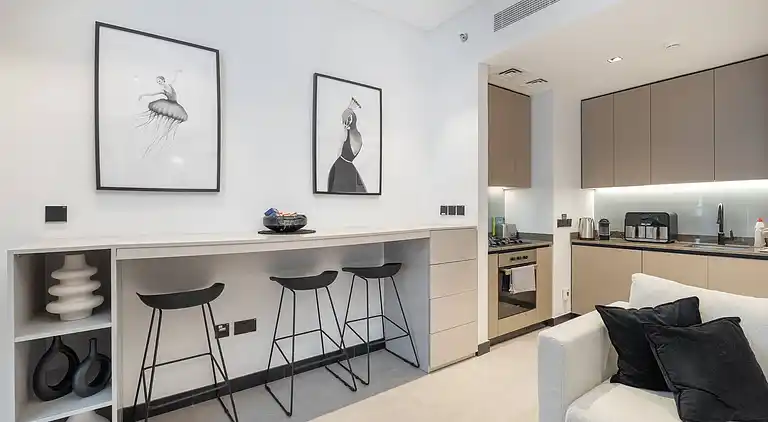 Geräumiges 1-Schlafzimmer, Blick auf Burj, Infinity-Pool und