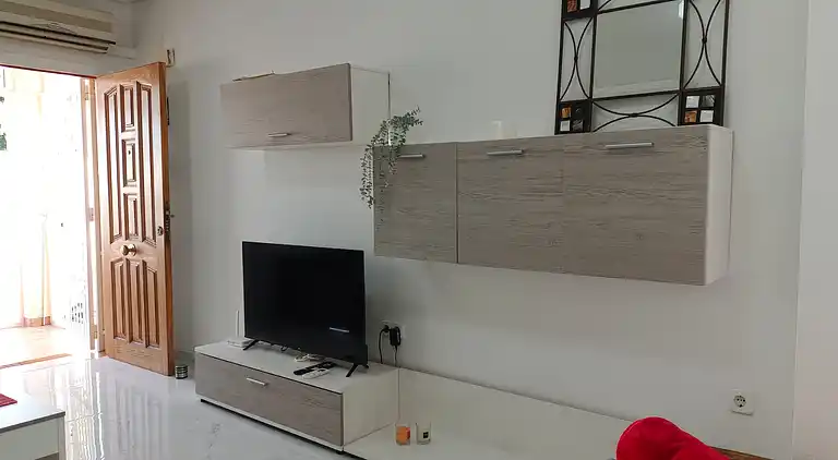 Bungalow in der Nähe des Strandes in Torrevieja, Aguas