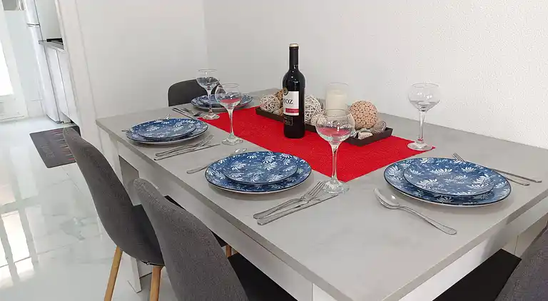 Bungalow in der Nähe des Strandes in Torrevieja, Aguas