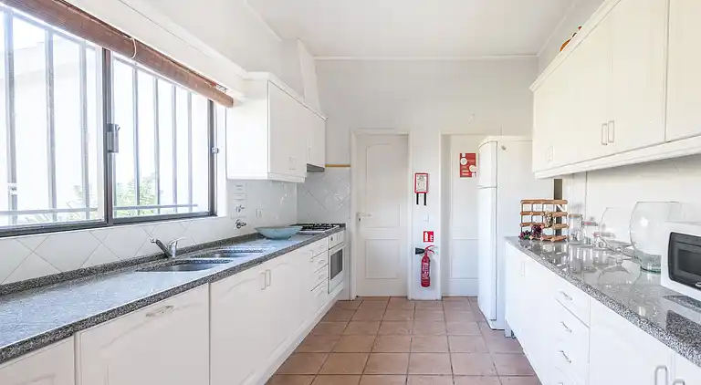 Magnifique Villa mit großem Pool, Tennisplatz und exotische