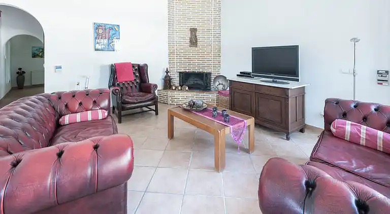 Magnifique Villa mit großem Pool, Tennisplatz und exotische