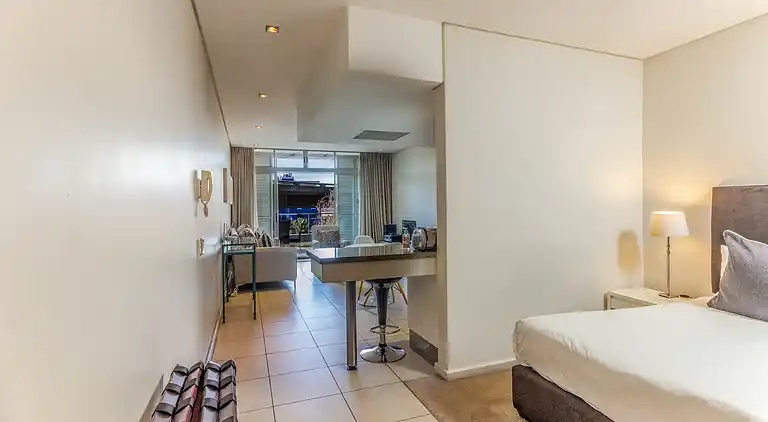 De Waterkant Studio Apartment, fully furnished and equipped