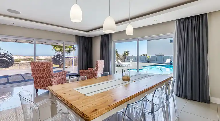 Geräumige Villa am Strand