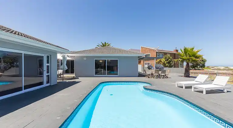 Geräumige Villa am Strand