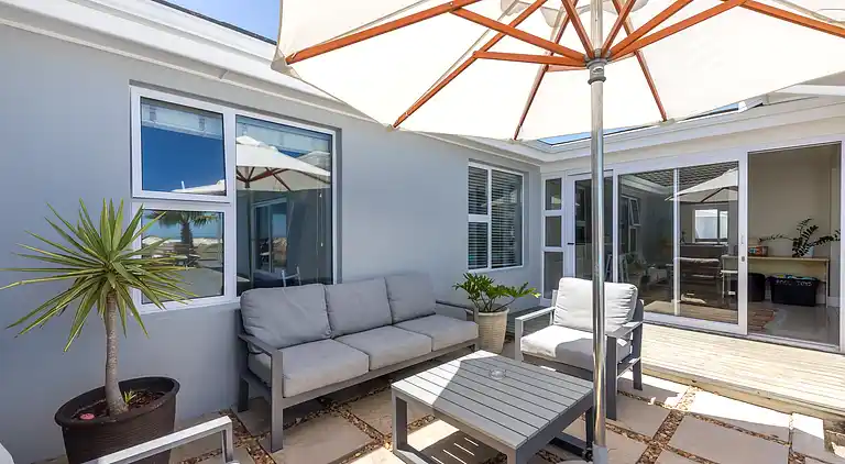 Geräumige Villa am Strand