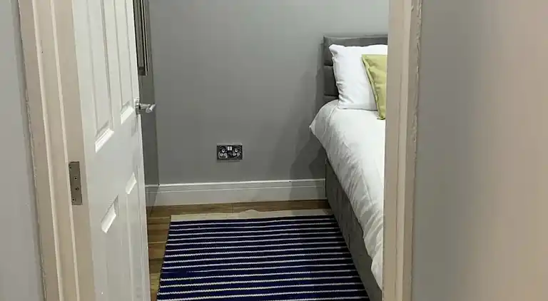 The Parkdale Suites Suite B