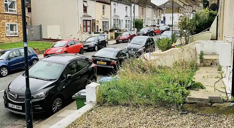 The Parkdale Suites Suite B