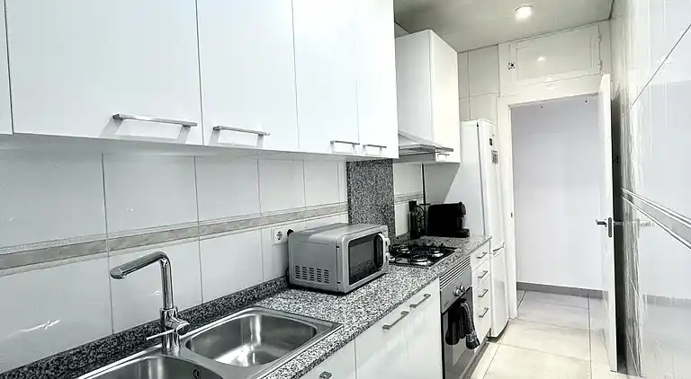 Große Wohnung in einer sehr ruhigen Gegend und gut verbunden