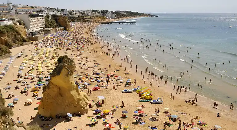 Albufeira 1-Zimmer-Wohnung 5 Minuten vom Strand Falesia