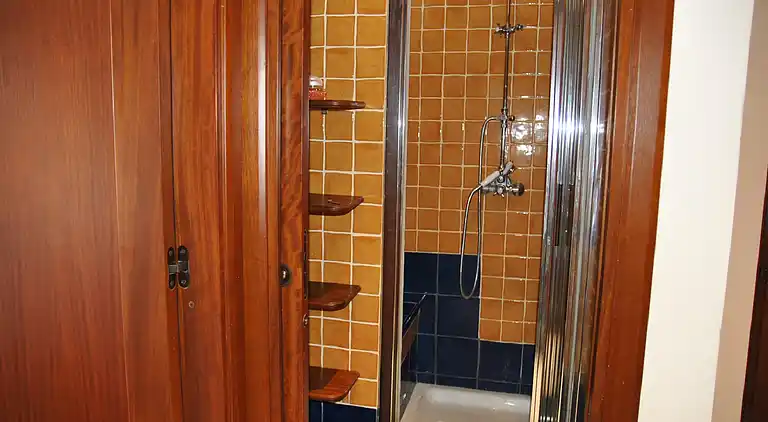 Romantische Villa mit Meerblick in der Bucht 7 km von