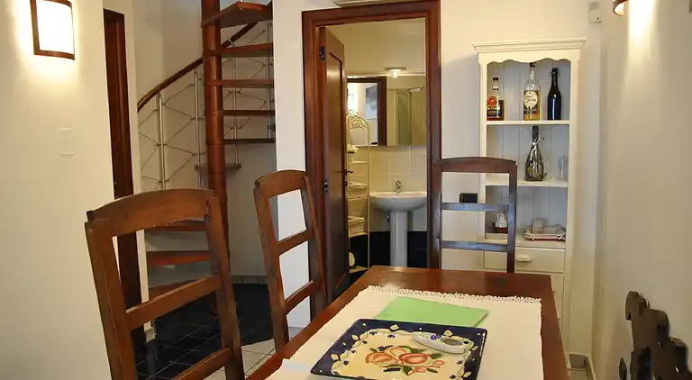 Romantische Villa mit Meerblick in der Bucht 7 km von