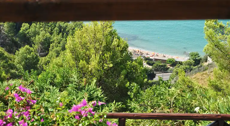 Romantische Villa mit Meerblick in der Bucht 7 km von