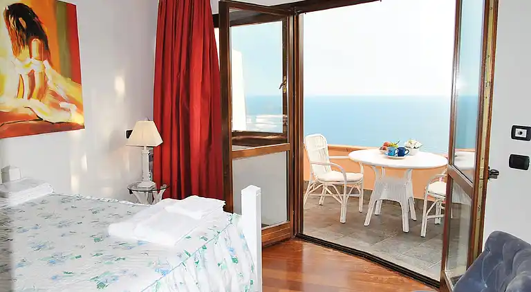 Romantische Villa mit Meerblick in der Bucht 7 km von