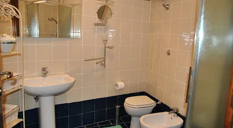 Romantische Villa mit Meerblick in der Bucht 7 km von