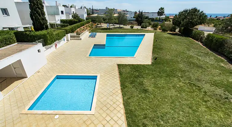 Sonnige Villa mit Zugang zum Pool - Entspannter Urlaub