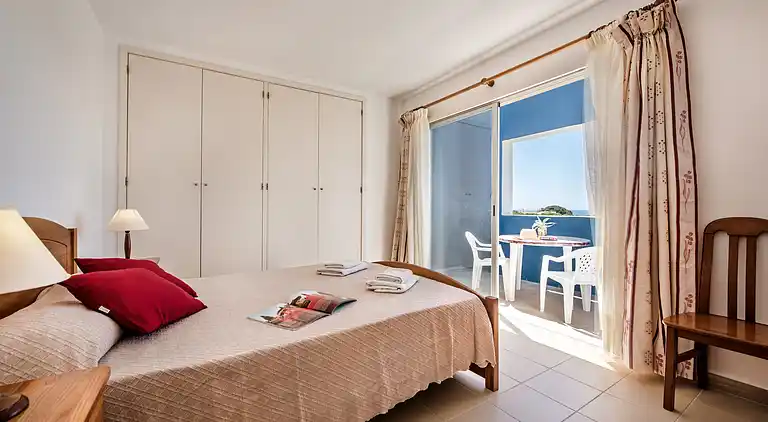 Sonnige Villa mit Zugang zum Pool - Entspannter Urlaub