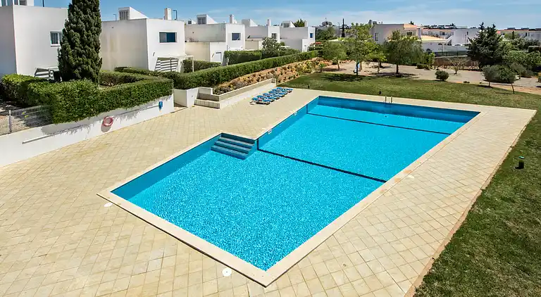 Sonnige Villa mit Zugang zum Pool - Entspannter Urlaub