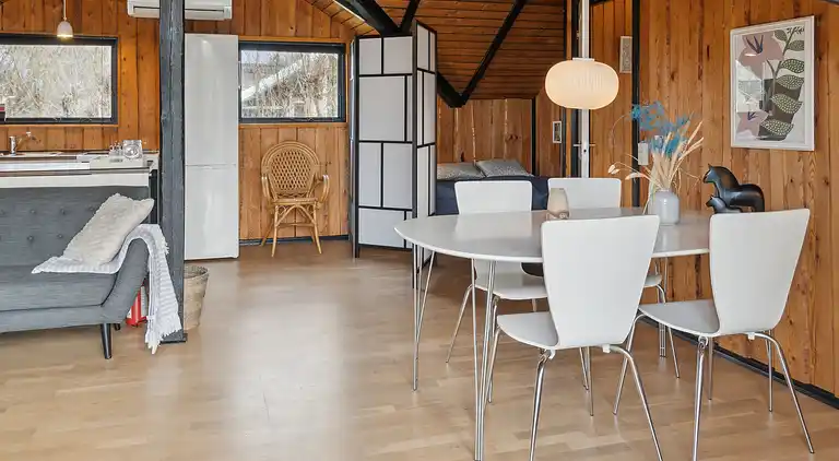 hyggeligt sommerhus med personlig indretning