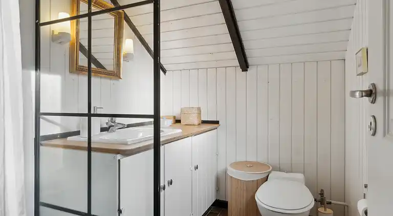 hyggeligt sommerhus med personlig indretning