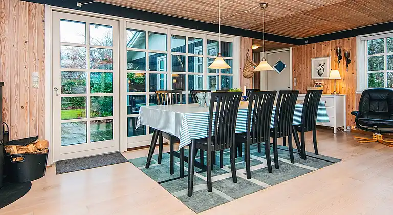 Sommerhus ved Fjellerup Strand