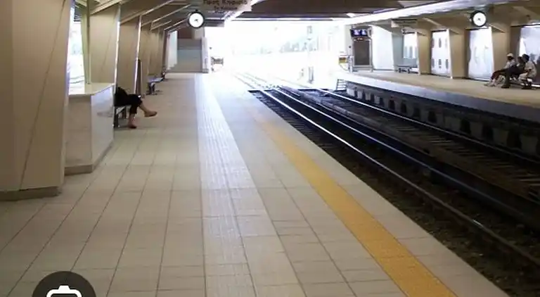 Athens Apartment 1-min Walk to Metro