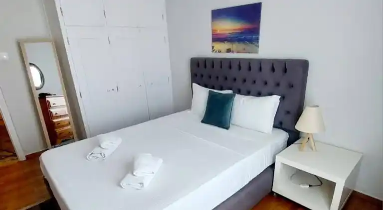 Athens Apartment 1-min Walk to Metro