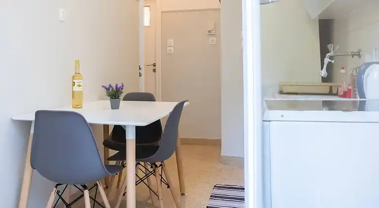 Athens Apartment 1-min Walk to Metro