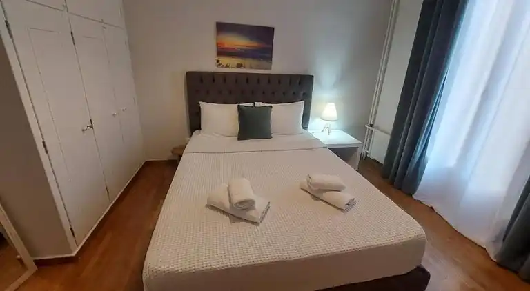 Athens Apartment 1-min Walk to Metro