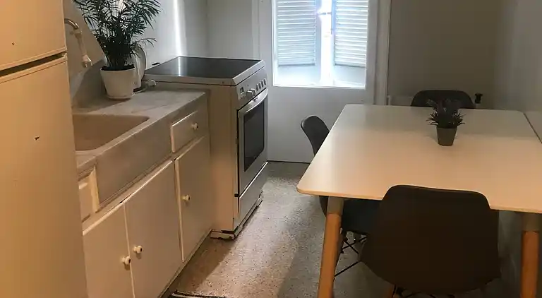 Athens Apartment 1-min Walk to Metro