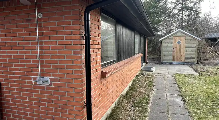 1. række totalrenoveret ejendom ved Limfjorden