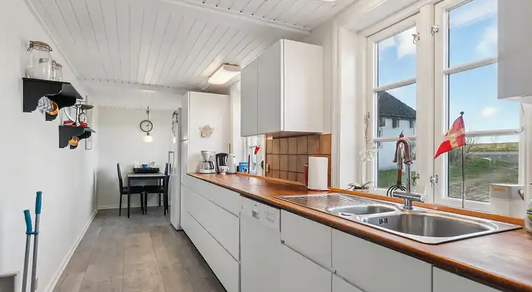Dejligt sommerhus nær Gudhjem