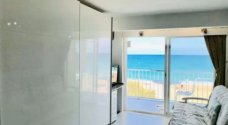 Investingspain Studio beach paradise vista mare frontale