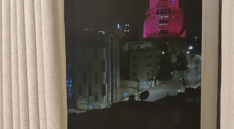 Luxuszimmer 42m in der Nähe der Innenstadt und aller