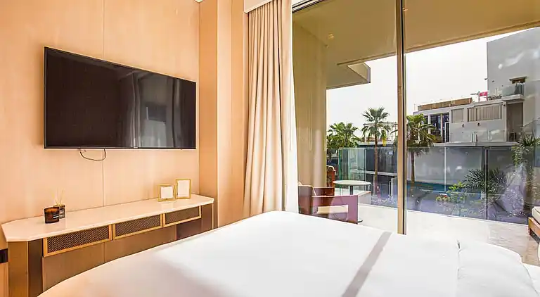 Opulentes Apartment mit 2 Schlafzimmern in Five Palm