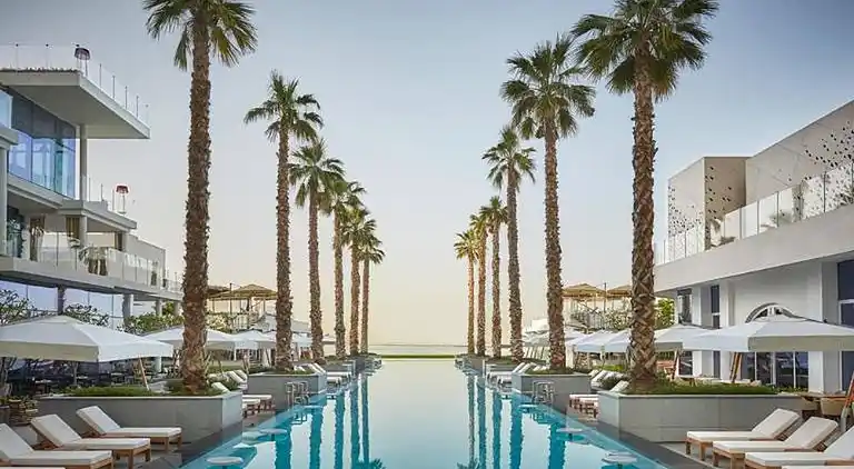 Opulentes Apartment mit 2 Schlafzimmern in Five Palm