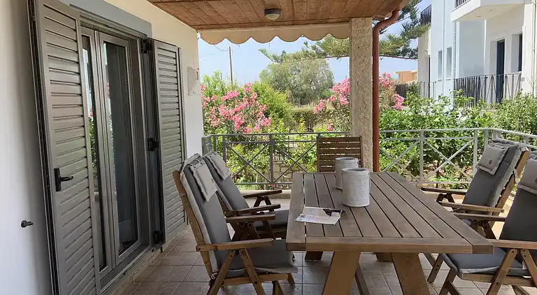 Villa with shared pool in Kato Gouves