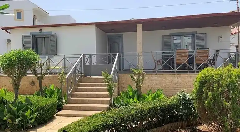 Villa with shared pool in Kato Gouves