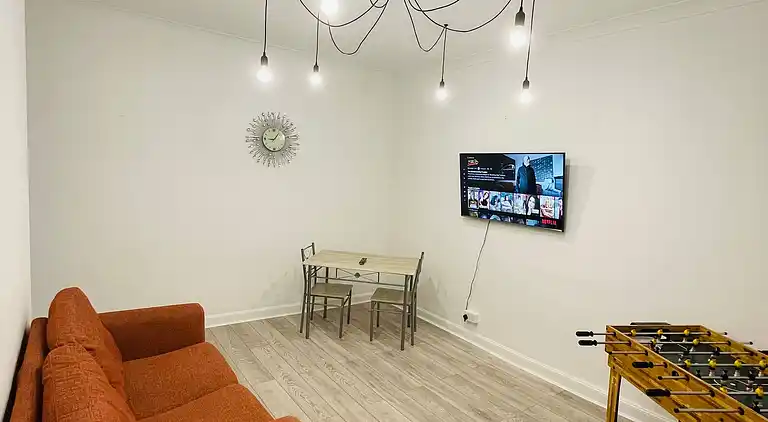 1 Schlafzimmer Pet Friendly Apt Wd Free Wifi, Parkplatz,