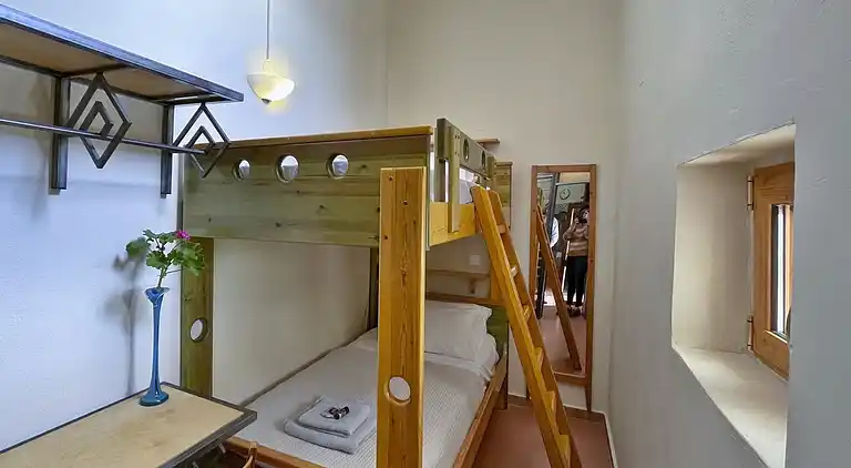 2 apartments sharing garden and pool