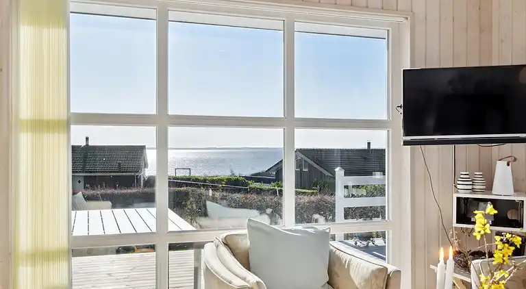 Schönes Ferienhaus mit Meerblick