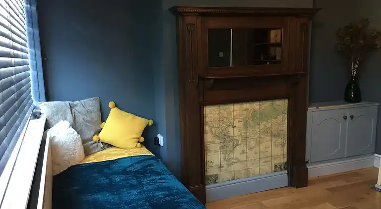 Cosy cottage sleeps 6 suit families, contractors, couples