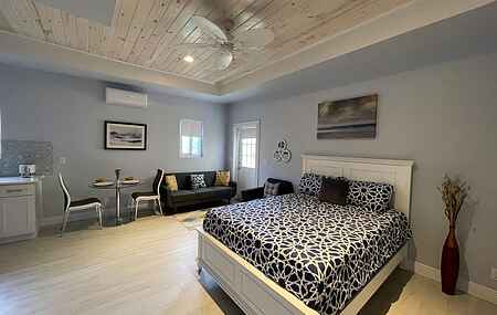 Le tout nouveau studio exquis de Nicole's Nest