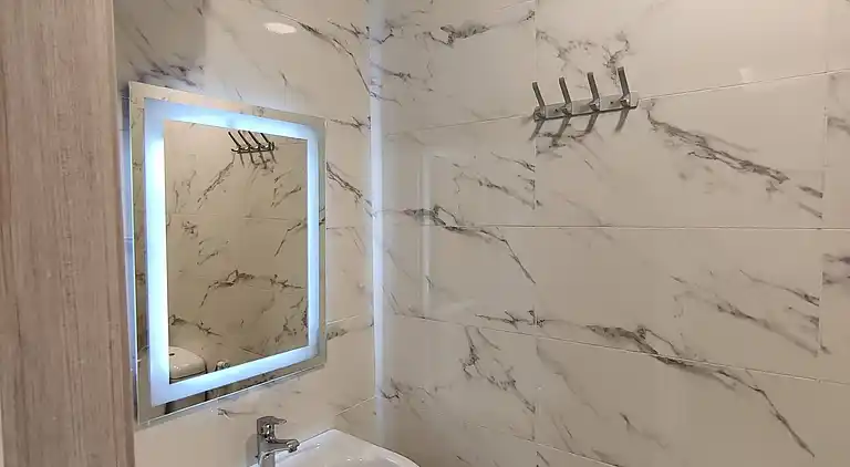 Luxuszimmer 44 m in der Nähe der Innenstadt und aller