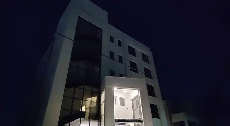 Luxuszimmer 44 m in der Nähe der Innenstadt und aller