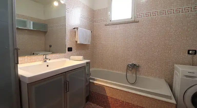 Casa Wanda – Geräumige Ferienwohnung mit Panoramaterrasse