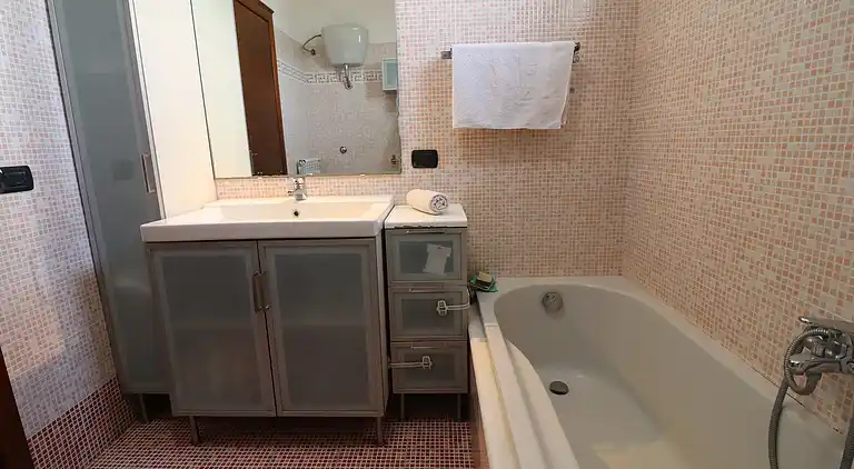 Casa Wanda – Geräumige Ferienwohnung mit Panoramaterrasse