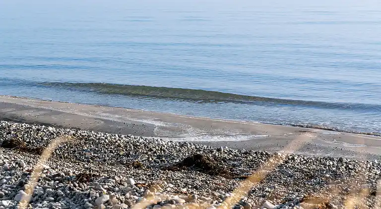 Dejligt sommerhus med havudsigt og pool