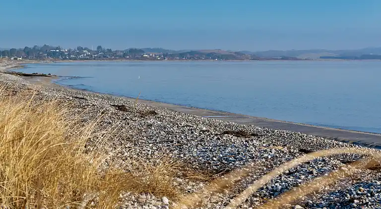 Dejligt sommerhus med havudsigt og pool