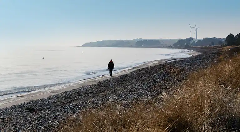 Dejligt sommerhus med havudsigt og pool